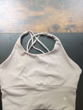 Savvy TAN Double Cross Straps Back Laddered Peekaboo Cut Outs Sports Bra L